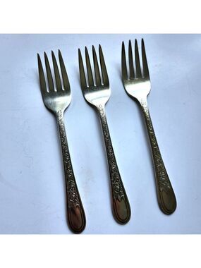 Wallace Brothers Fortune Pattern Silverplate 1932 Salad Forks Set of 3
